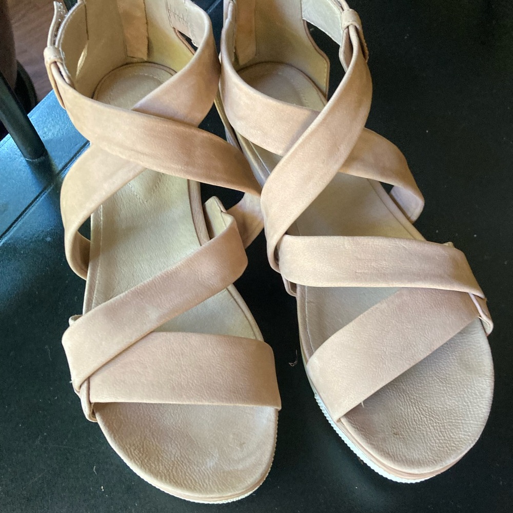 Eileen Fisher Platform Suede Sandals 8